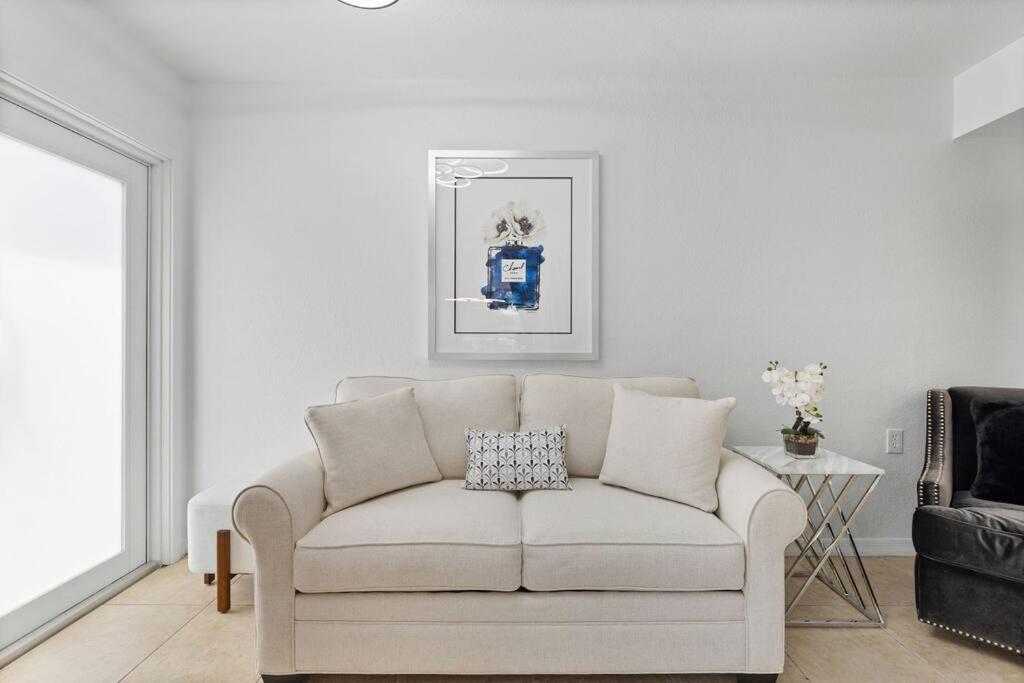 Beautiful Apartment In The Heart Of Miami Apt 8 Екстериор снимка