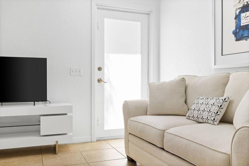 Beautiful Apartment In The Heart Of Miami Apt 8 Екстериор снимка